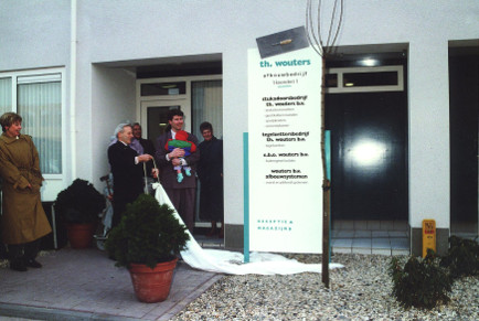 1991 Opening bedrijfspand