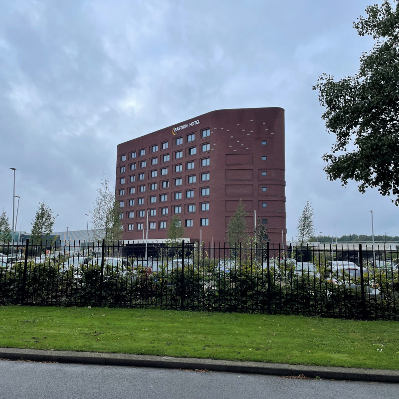 Meewerken aan een nieuw Bastion Hotel op steenworp afstand vanaf ons kantoorpand in Amersfoort, een prachtige kans. Het hotel bestaat uit 8 verdiepingen met 138 hotelkamers.