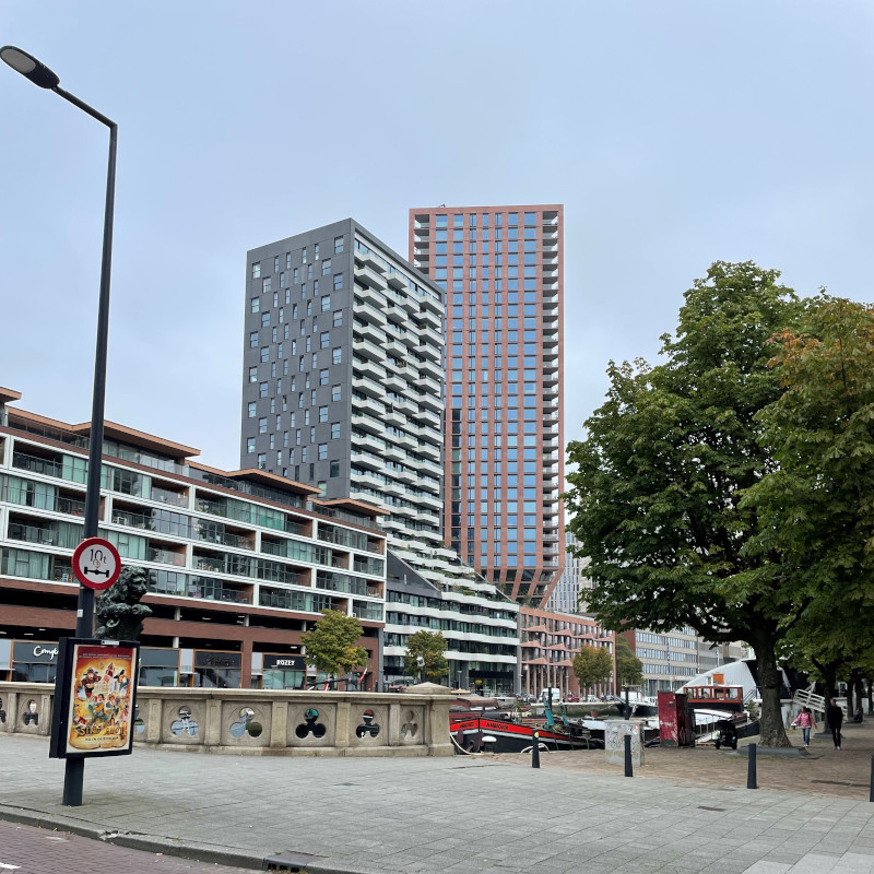 94 luxe appartementen en commerciële ruimte op een bijzondere locatie, midden in Rotterdam. The Muse is een iconisch gebouw dat de skyline van Rotterdam verrijkt.